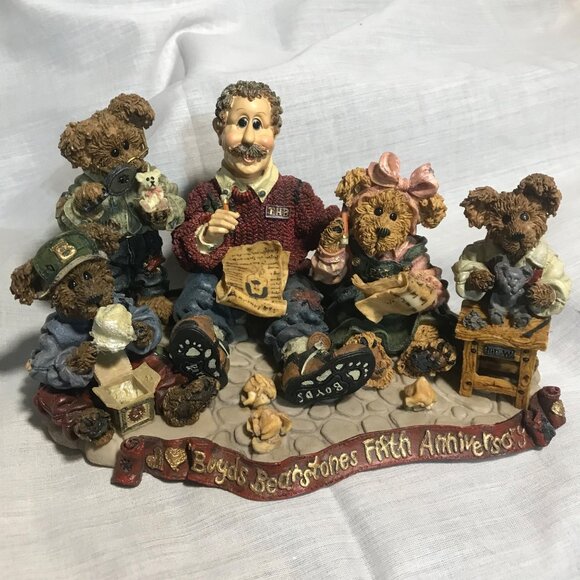 Boyds Bears 5th Anniversary Figurine H.L.B.'s Work Is Love Made Visible 1998 - Picture 4 of 15